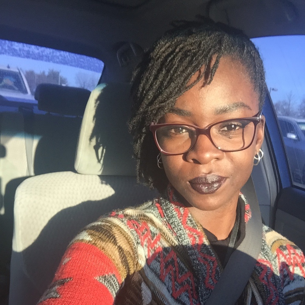 Meet your Posher, Tanikia